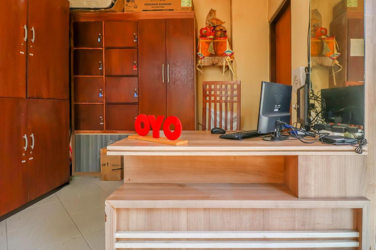 Oyo 2178 Merthan House 塞米亚克 外观 照片