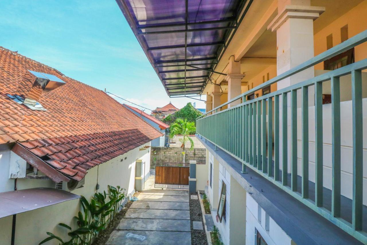Oyo 2178 Merthan House 塞米亚克 外观 照片